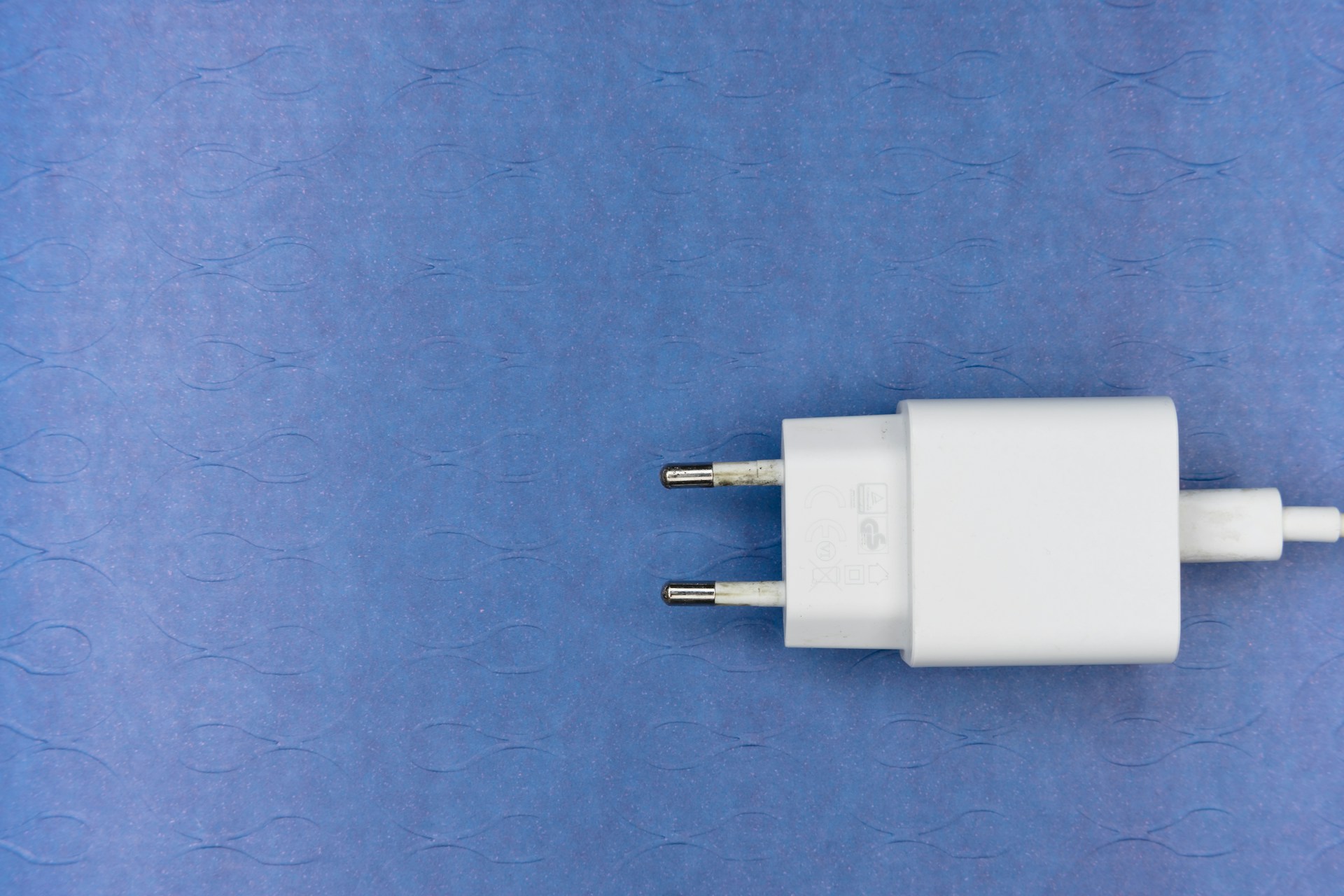 Stecker als Symbol für Stromtarif-Vergleich 2026
