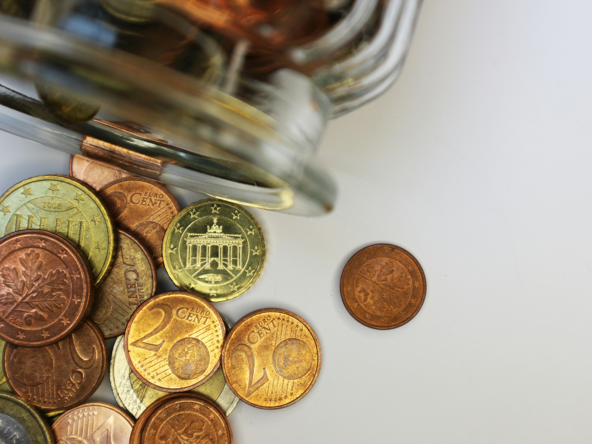 Bares Geld sparen -Fixkosten prüfen und senken